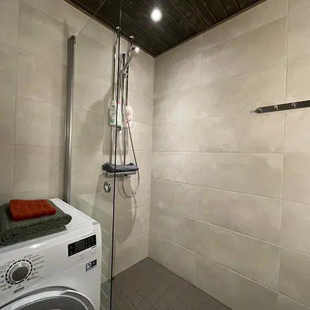 アパート Hyvin Varusteltu Yksioe 27 M² , 6 Vierumäki